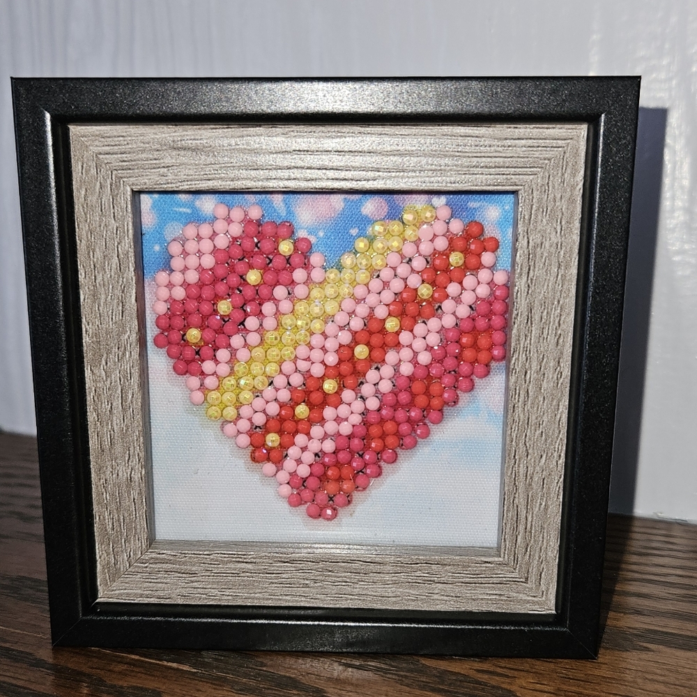 Small Diamond Dot Picture Small Heart With A Pink/White/Blue Background Handmade